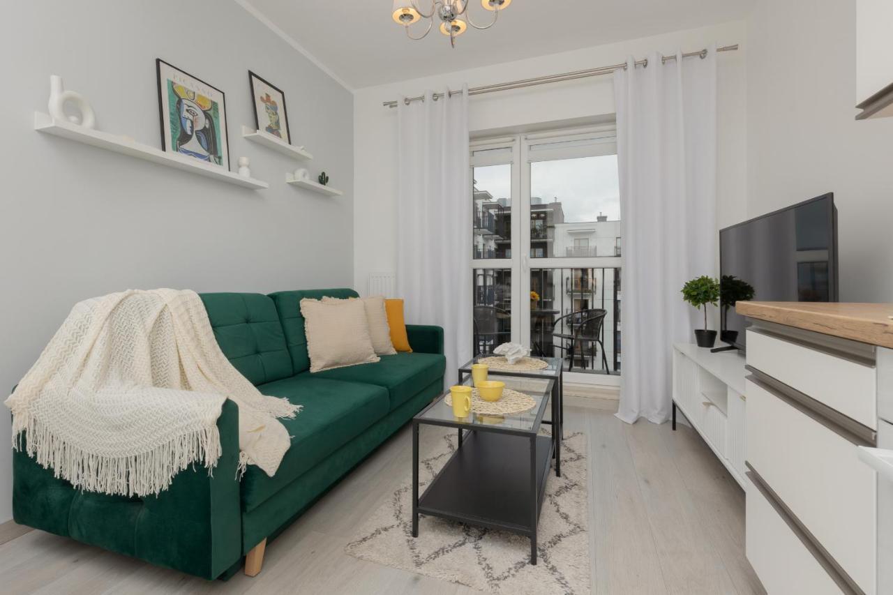 Cozy Apartment With Parking Bakalarska By Noclegi Renters Varsóvia Exterior foto