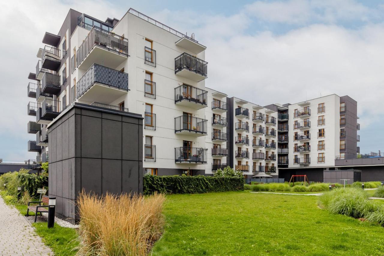Cozy Apartment With Parking Bakalarska By Noclegi Renters Varsóvia Exterior foto