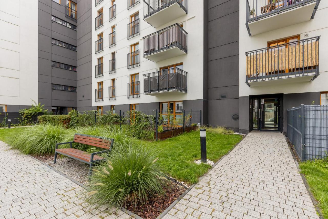 Cozy Apartment With Parking Bakalarska By Noclegi Renters Varsóvia Exterior foto